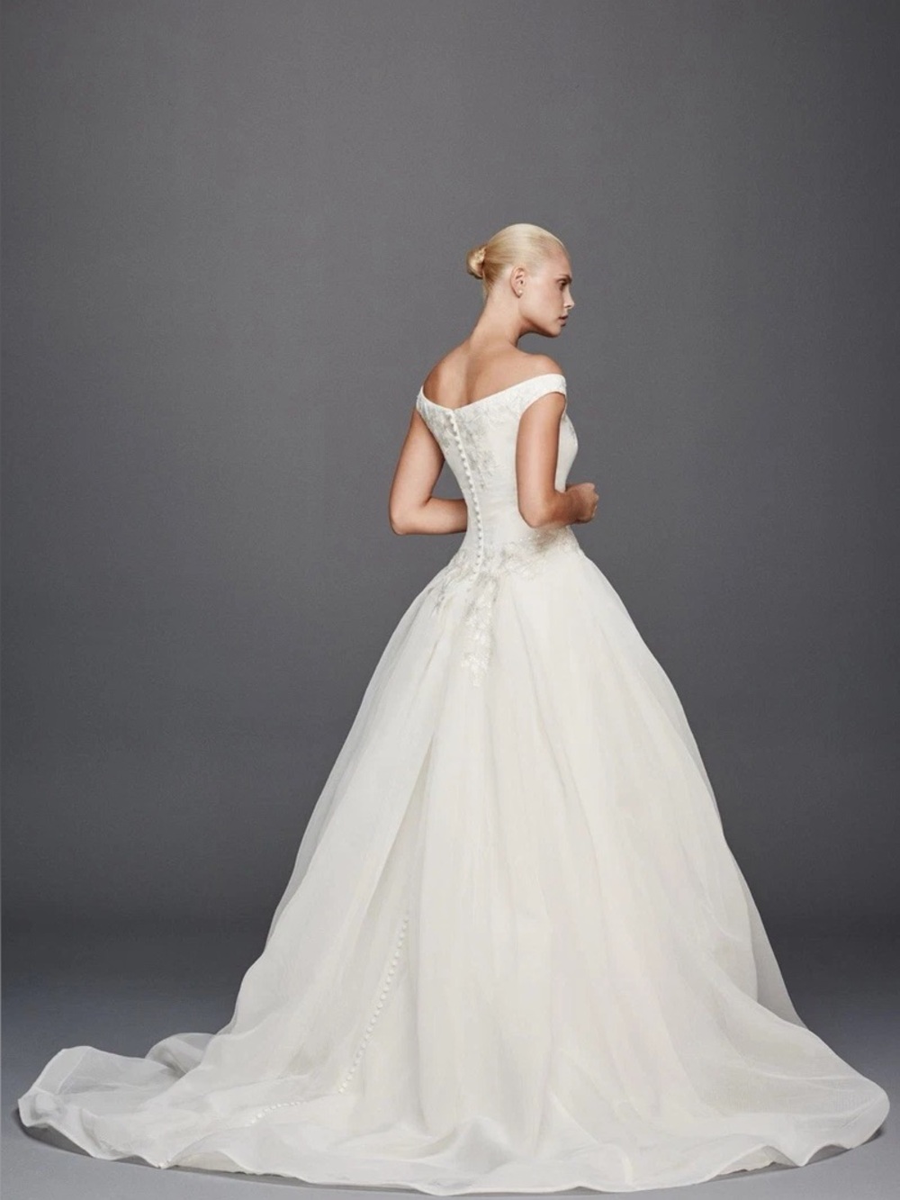Zac Posen Off-the-Shoulder ivory Bridal Ball Gown - Picture 12 of 12